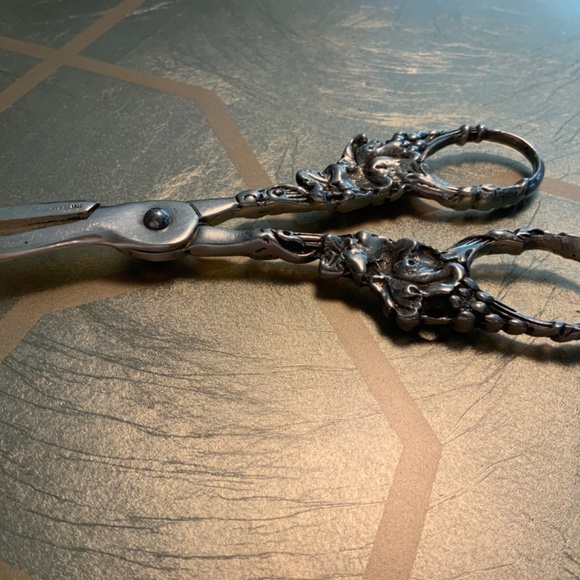 Antique Ladies Parlor/Desk Baroque Solid Sterling Scissors - Picture 5 of 10